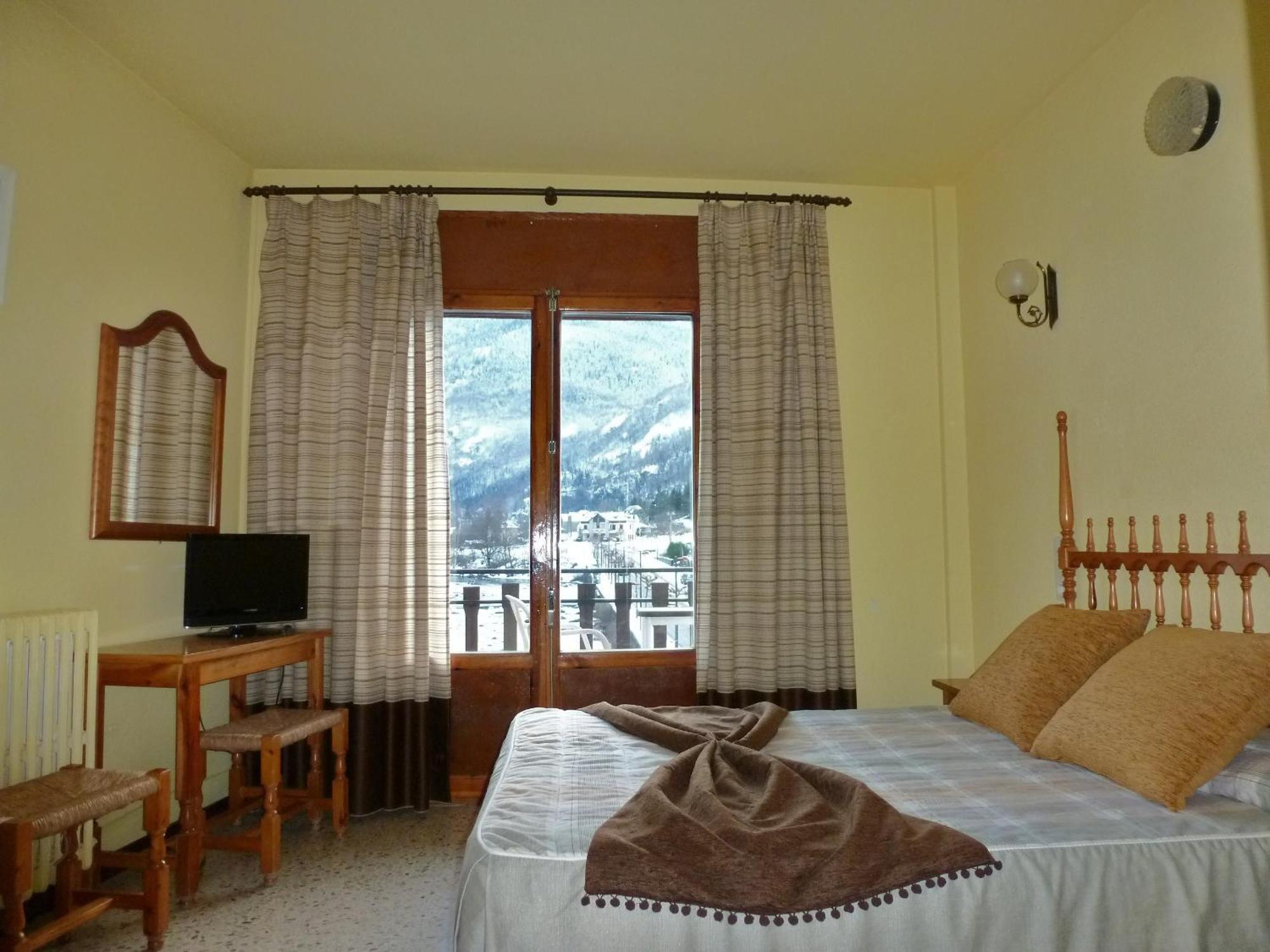 Hotel Garona Bossost Extérieur photo